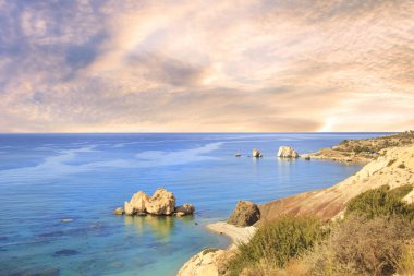 Kıbrıs Afrodit'in doğum yeri güzel manzarasına. Petra tu Romiou, Aphrodite taş