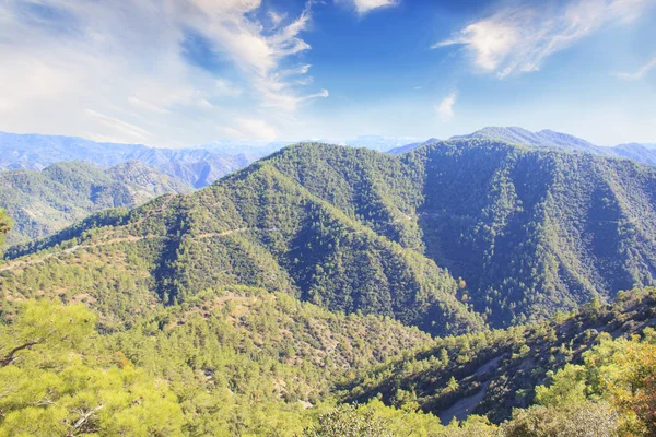 Güzel manzara, Kıbrıs'taki yeşil Hills