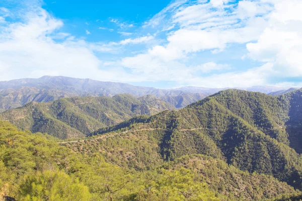 Güzel manzara, Kıbrıs'taki yeşil Hills