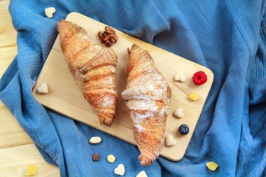 Ay çöreği, besleyici sağlıklı bir kahvaltı 