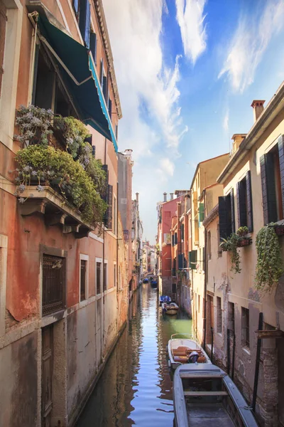 Hermosa Vista Uno Los Canales Venecianos Venecia Italia — Foto de Stock