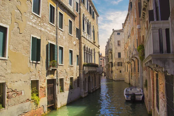 意大利威尼斯一条威尼斯运河的美景 — 图库照片