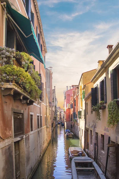 Hermosa Vista Uno Los Canales Venecianos Venecia Italia — Foto de Stock