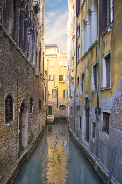 Hermosa Vista Uno Los Canales Venecianos Venecia Italia — Foto de Stock