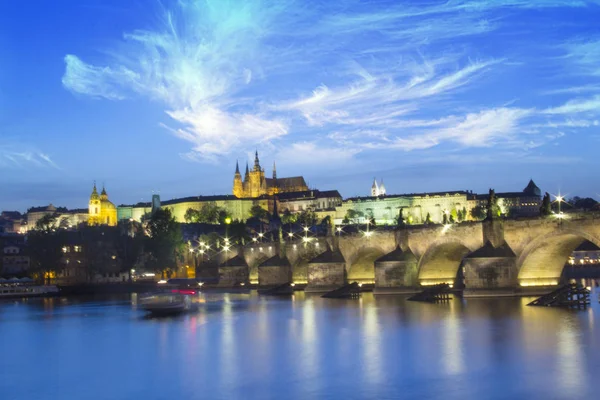 Prachtig Uitzicht Vitus Cathedral Karelsbrug Mala Strana Aan Oevers Van — Stockfoto