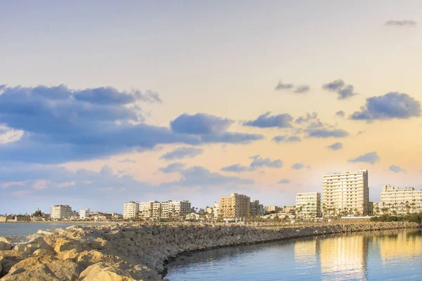 Prachtig Uitzicht Hoofdstraat Van Larnaca Phinikoudes Strand Cyprus — Stockfoto