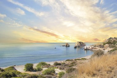 Kıbrıs Afrodit'in doğum yeri güzel manzarasına. Petra tu Romiou, Aphrodite taş