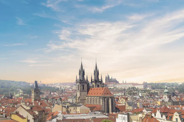 Eski Şehir Meydanının Güzel Manzarası Tyn Kilisesi Çek Cumhuriyeti Prag — Stok fotoğraf