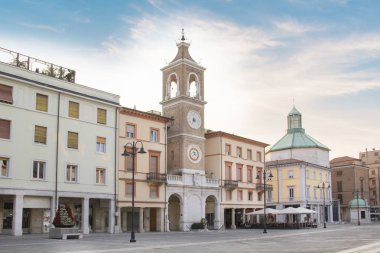 İtalya'nın Rimini kentinde ki Üç Şehitler Meydanı'nın güzel manzarası