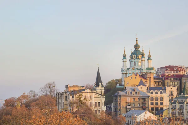 Kaunis Näkymä Andrew Church Andrew Descent Kiovassa Ukrainassa — kuvapankkivalokuva