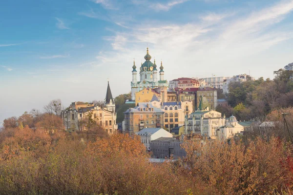 Piękny Widok Kościół Andrzeja Zjazd Andrzeja Kijowie Ukraina — Zdjęcie stockowe