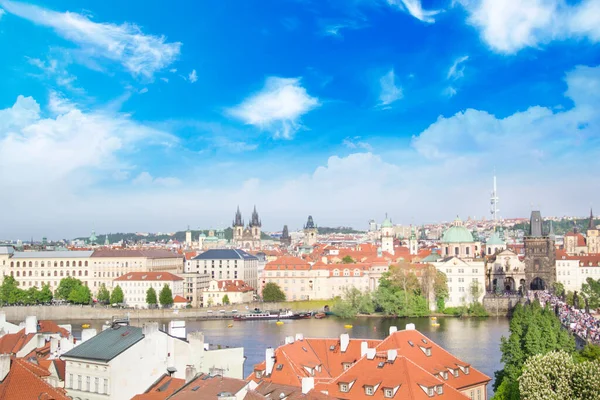 Eski Şehir Meydanının Güzel Manzarası Tyn Kilisesi Çek Cumhuriyeti Prag — Stok fotoğraf