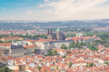 Çek Cumhuriyeti Prag 'daki St. Vitus Katedrali, Prag Şatosu ve Mala Strana' nın güzel manzarası
