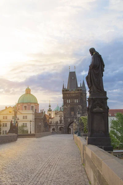 Hermosa Vista Ciudad Vieja Torre Del Puente Carlos Amanecer Praga — Foto de Stock