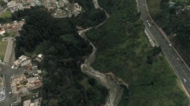 Şehir ve kanyon