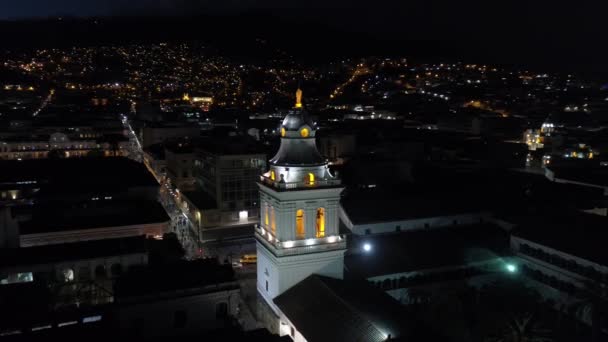 View of the city and mountains. Night — Stock Video