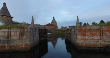 Bir kuş bakışı görünüme Solovki manastır görünümünü. Beyaz deniz. Rusya, Arkhangelsk bölgesi