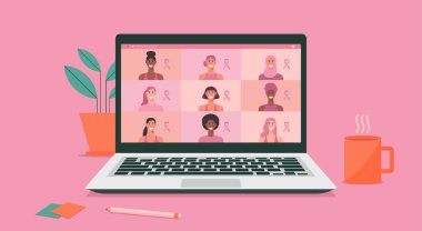 Göğüs kanseri farkındalığı ayı konsepti için dizüstü bilgisayardaki video konferansı yoluyla bir araya gelen kadın.