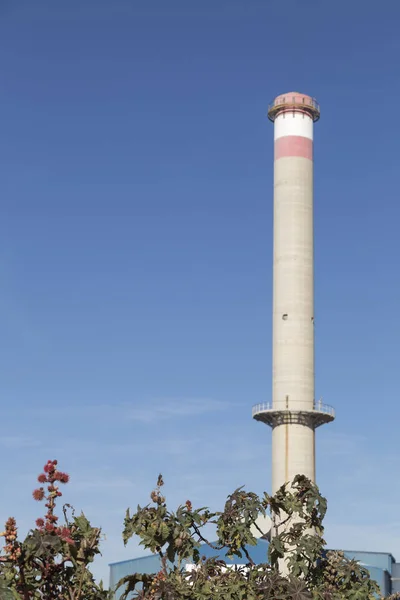 Recorte Chaminé Área Industrial Sagunto Valência Espanha — Fotografia de Stock