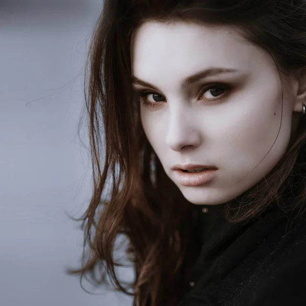 Portrait of a beautiful winter girl — Stock Photo, Image