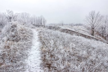 Soğuk Şubat sabah, vadide, Dnipro city, Ukrayna