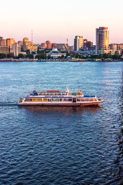 Central Bridge, yeni köprü, Dnipro, Ukrayna
