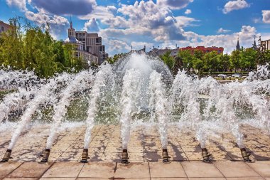 İlham Perisi, Ukrayna, Dnipro şehri, Dnipropetrovsk