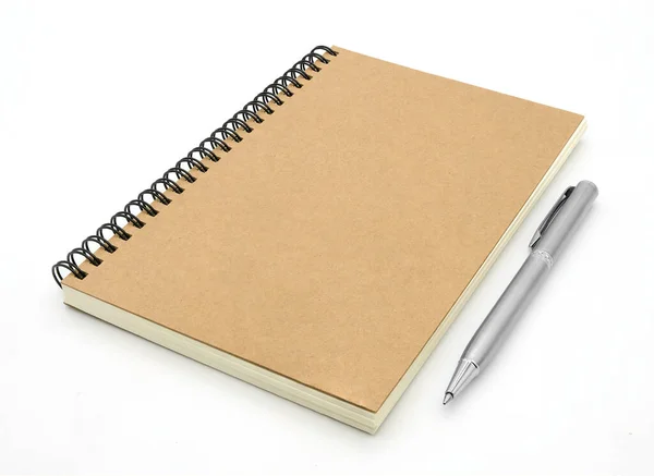 白い背景のノートブックトップ表示のコピースペース — ストック写真