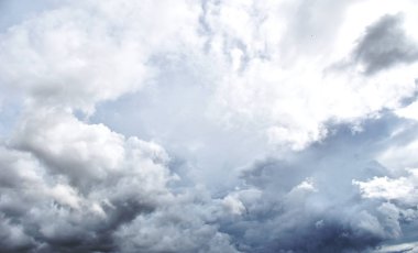 Strom önce yağmur bulutu