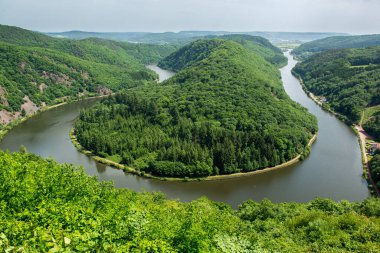 Cloef 'tan Saarschleife' ye, Saar Nehri, Almanya