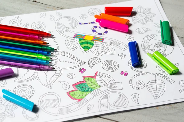 Kleurboek Voor Volwassenen Met Abstracte Patronen Gekleurde Pennen Antistress Schilderen — Stockfoto