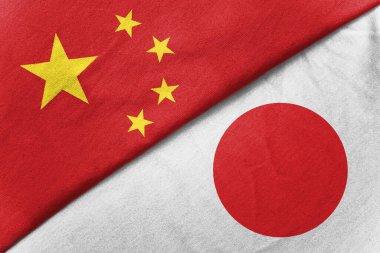 Çin ve Japonya 'nın bayrakları
