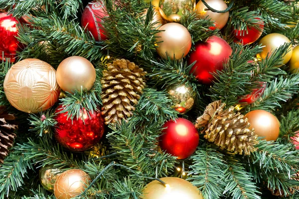 Decoración Del Árbol Navidad Con Juguetes Pelotas — Foto de Stock