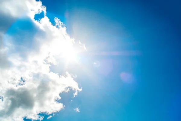 Nuages Blancs Dans Ciel Bleu — Photo