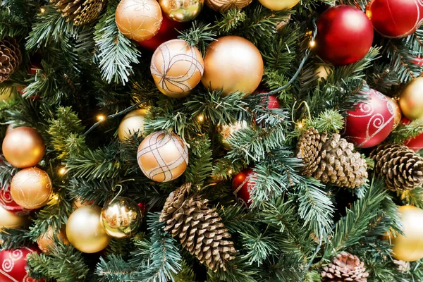Decoração Árvore Natal Com Brinquedos Bolas — Fotografia de Stock