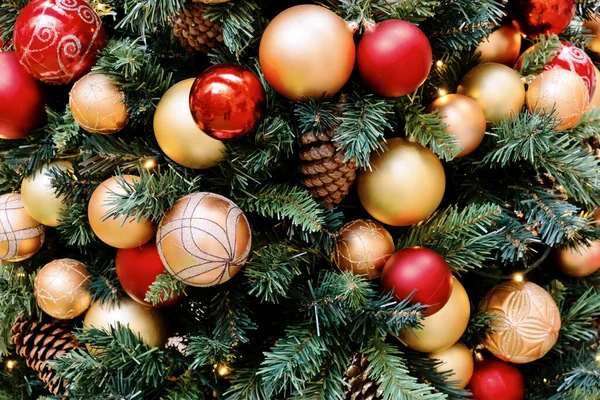 Decoración Del Árbol Navidad Con Juguetes Pelotas — Foto de Stock