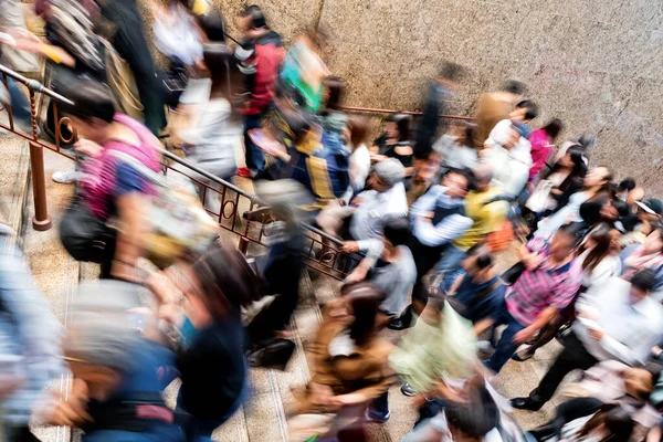 Desenfoque Gente Caminando Por Las Escaleras —  Fotos de Stock