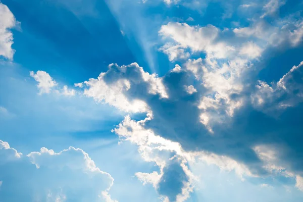 Nuages Blancs Dans Ciel Bleu — Photo