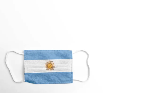 Gezichtsmasker Met Gedrukte Vlag Van Argentinië Witte Achtergrond Geïsoleerd — Stockfoto