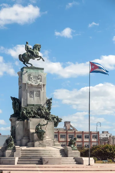 쿠바에 안토니오 마케도니아에게 바치는 기념물 영웅이 투쟁하다 — 스톡 사진