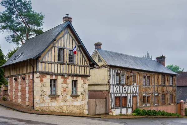 Régi Fás Házak Tipikus Normandiai Stílusban Francia Zászló Bec Hellouin — Stock Fotó