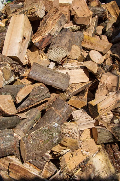 薪の切り身の山 クローズアップ — ストック写真