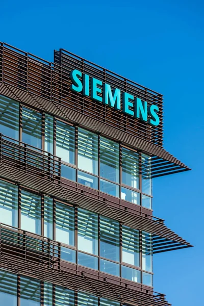 Velizy Villacoublay Francia Octubre 2020 Fachada Del Edificio Siemens Velizy — Foto de Stock