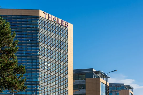 Velizy Villacoublay Francia Octubre 2020 Fachada Del Edificio Thales Global — Foto de Stock