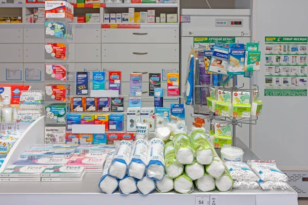Adygea Russia Giugno 2018 Interno Della Farmacia Moderna Con Medicinali — Foto Stock