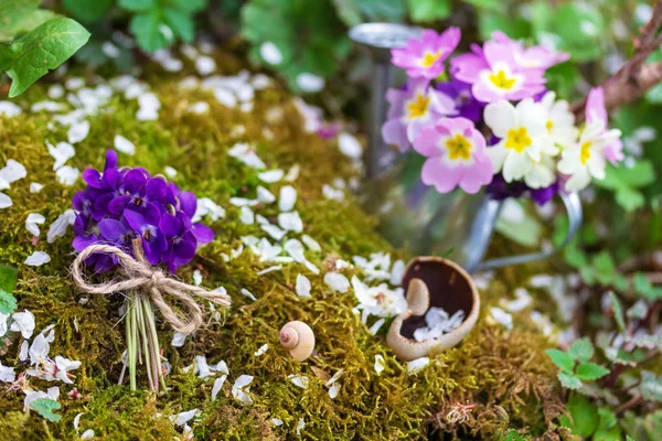 Natura Morta Mazzi Fiori Selvatici Viola Uno Sfondo Muschio — Foto Stock