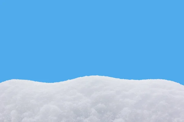 Snowdrift Απομονωμένο Μπλε Φόντο Γκρο Πλαν — Φωτογραφία Αρχείου