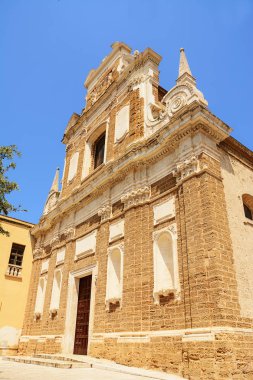 Kilise Santa Teresa Brindisi tarihi merkezi (İtalya)