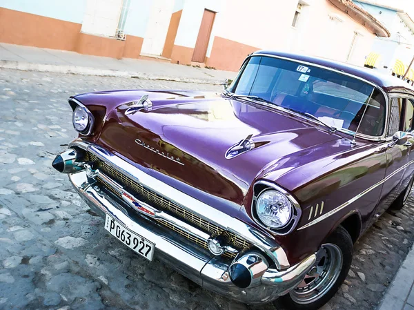 Trinidad Cuba Dezembro 2017 Velho Carro Americano Estacionado Rua Trinidad — Fotografia de Stock