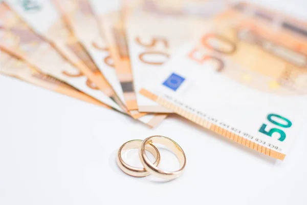 Wedding Rings Banknotes — Stock Photo, Image